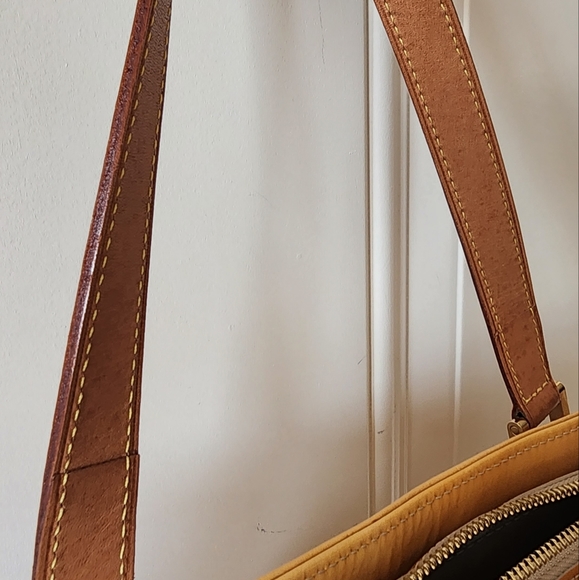 💥AUTHENTIC💥 Louis Vuitton Houston Vernis Monogram Tote - Picture 5 of 14